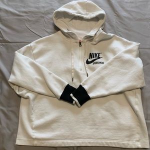 Nike Women’s Sweatshirt